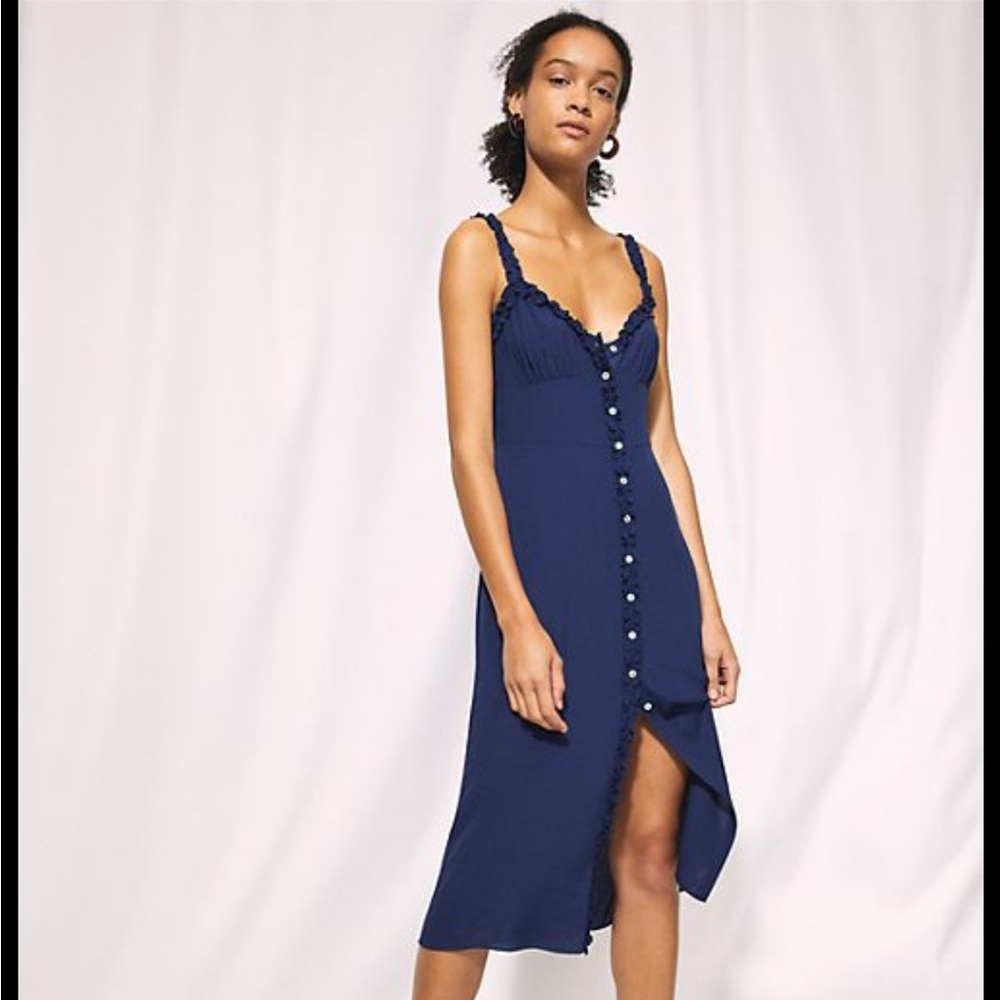 Aritzia Wilfred heartthrob dress in navy